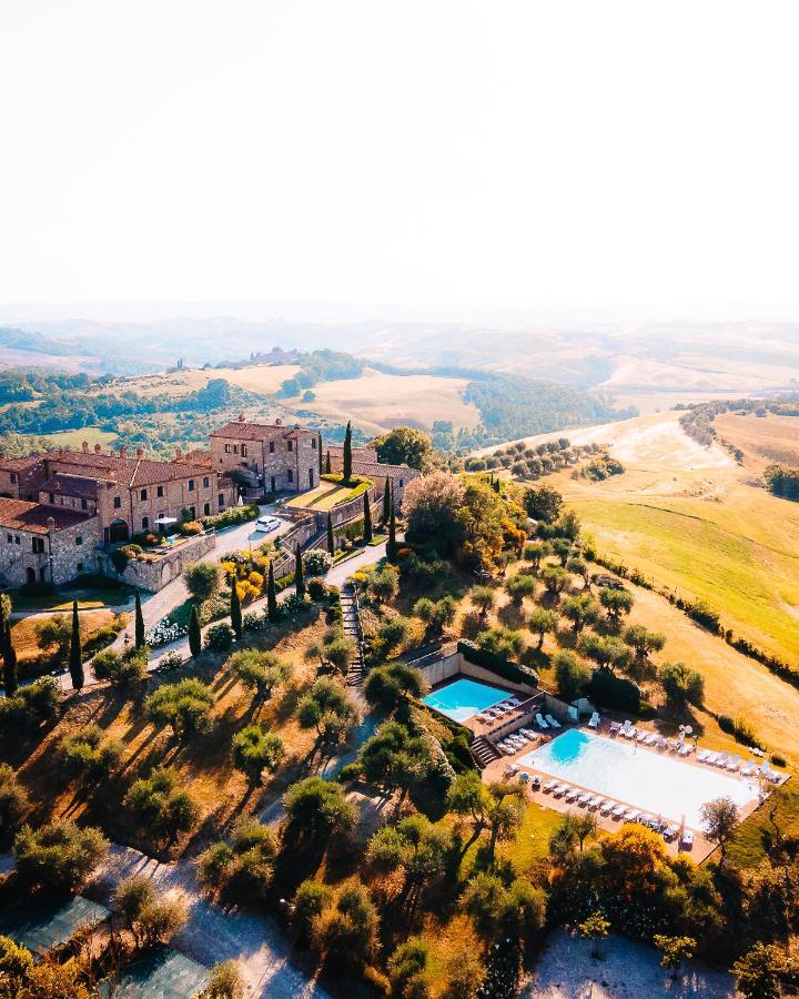Relax Palazzo Monaci Apartman Asciano Kültér fotó