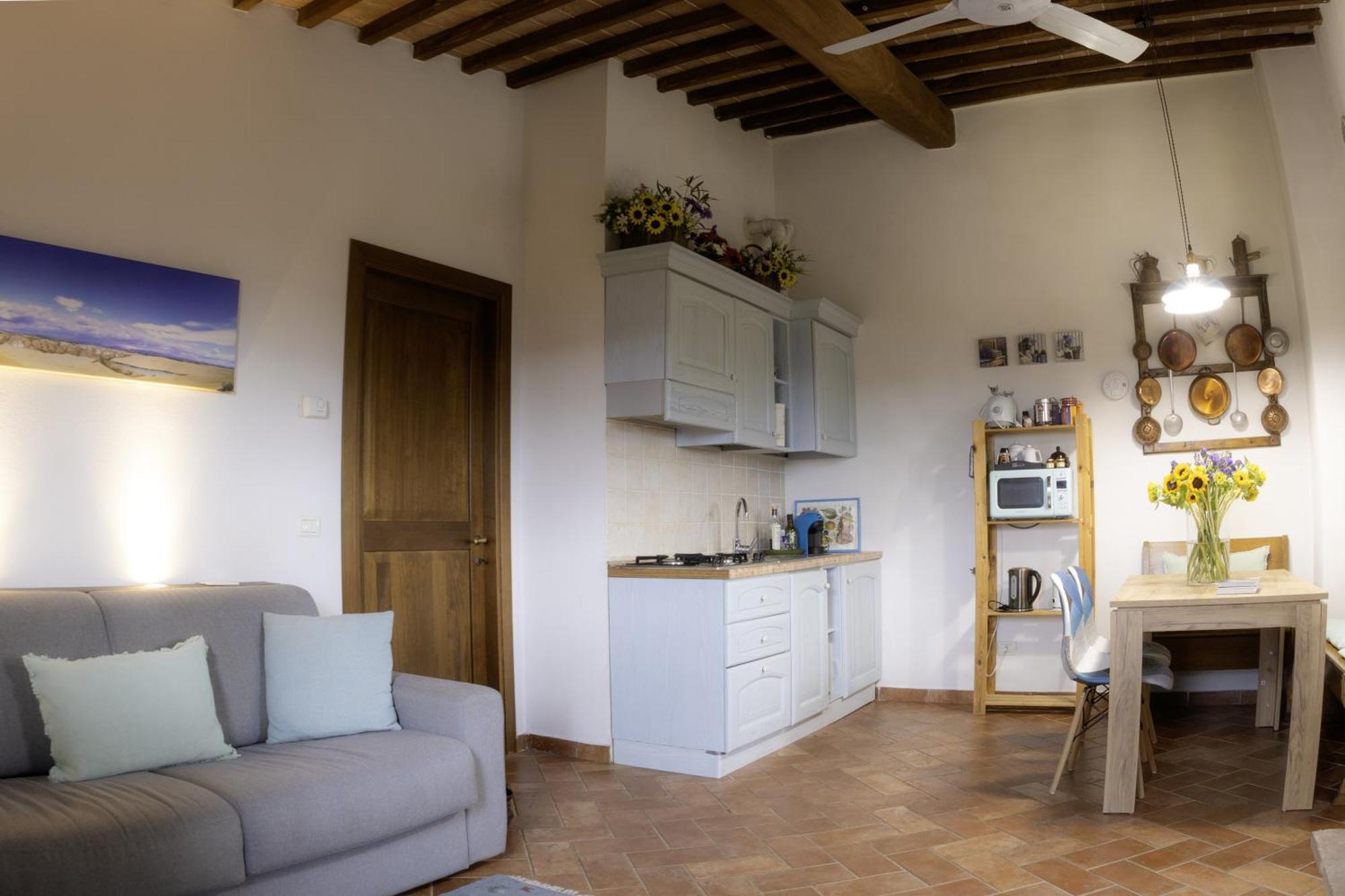 Relax Palazzo Monaci Apartman Asciano Kültér fotó